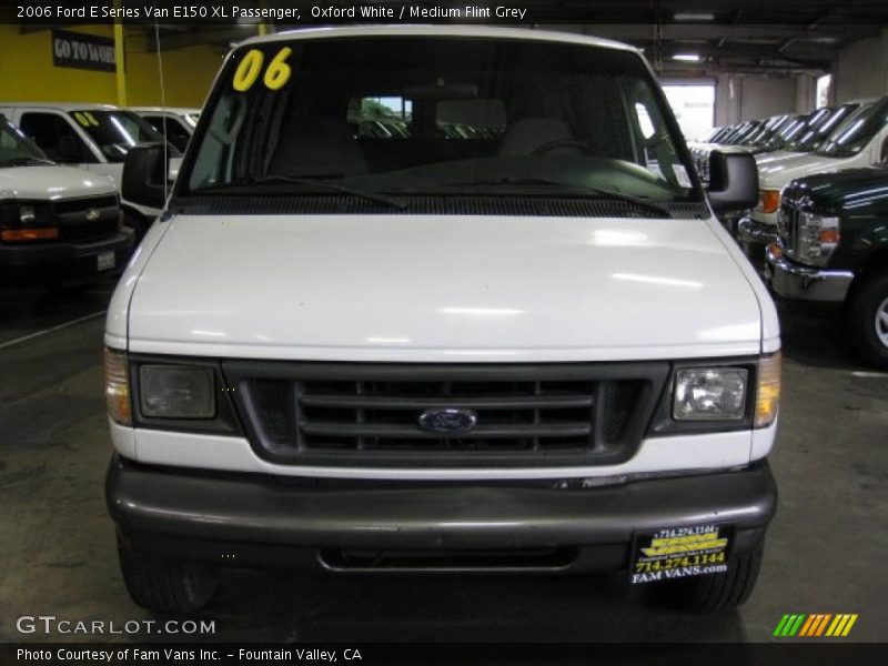 Oxford White / Medium Flint Grey 2006 Ford E Series Van E150 XL Passenger
