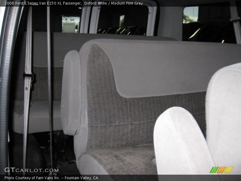 Oxford White / Medium Flint Grey 2006 Ford E Series Van E150 XL Passenger