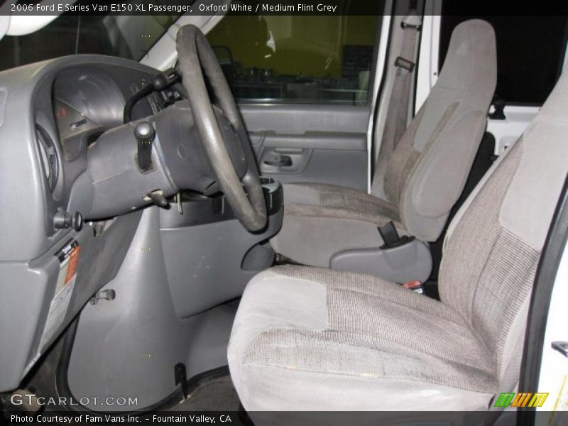 Oxford White / Medium Flint Grey 2006 Ford E Series Van E150 XL Passenger