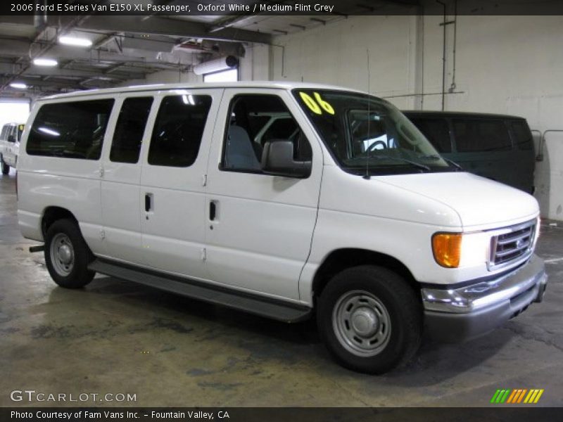 Oxford White / Medium Flint Grey 2006 Ford E Series Van E150 XL Passenger
