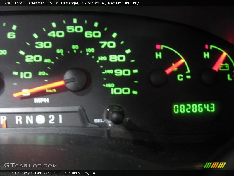 Oxford White / Medium Flint Grey 2006 Ford E Series Van E150 XL Passenger