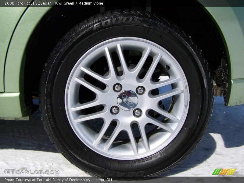 Kiwi Green / Medium Stone 2008 Ford Focus SE Sedan