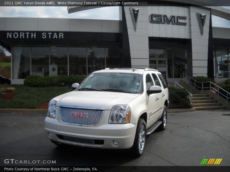 White Diamond Tintcoat / Cocoa/Light Cashmere 2011 GMC Yukon Denali AWD