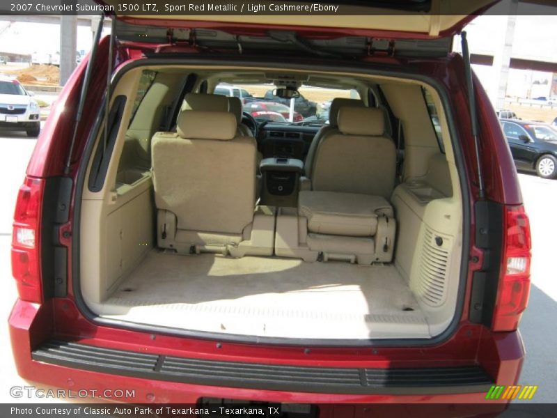  2007 Suburban 1500 LTZ Trunk