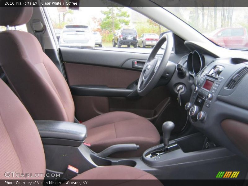 2010 Forte EX Coffee Interior