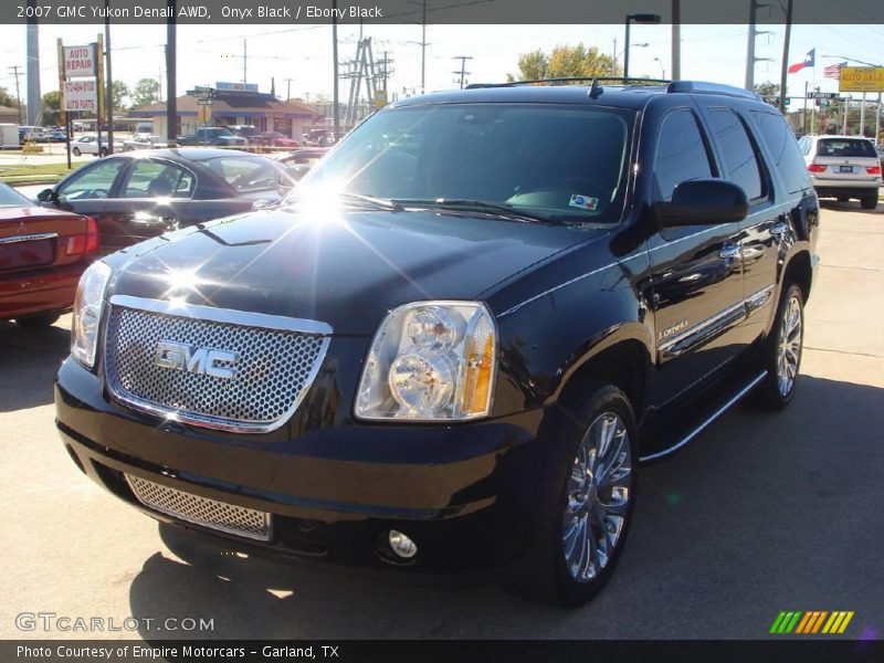 Onyx Black / Ebony Black 2007 GMC Yukon Denali AWD