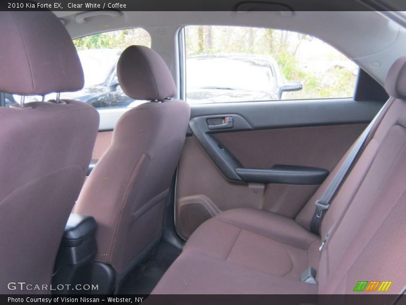  2010 Forte EX Coffee Interior