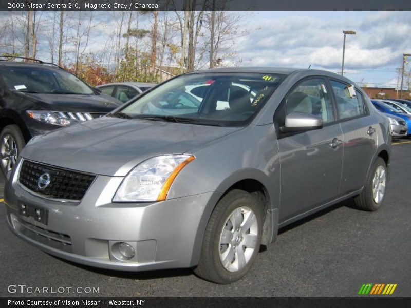 Magnetic Gray / Charcoal 2009 Nissan Sentra 2.0
