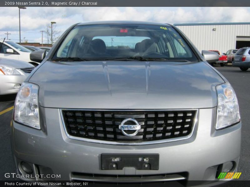 Magnetic Gray / Charcoal 2009 Nissan Sentra 2.0