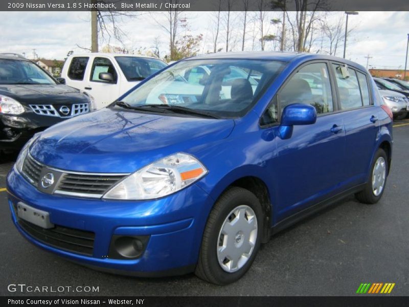 Blue Metallic / Charcoal 2009 Nissan Versa 1.8 S Hatchback