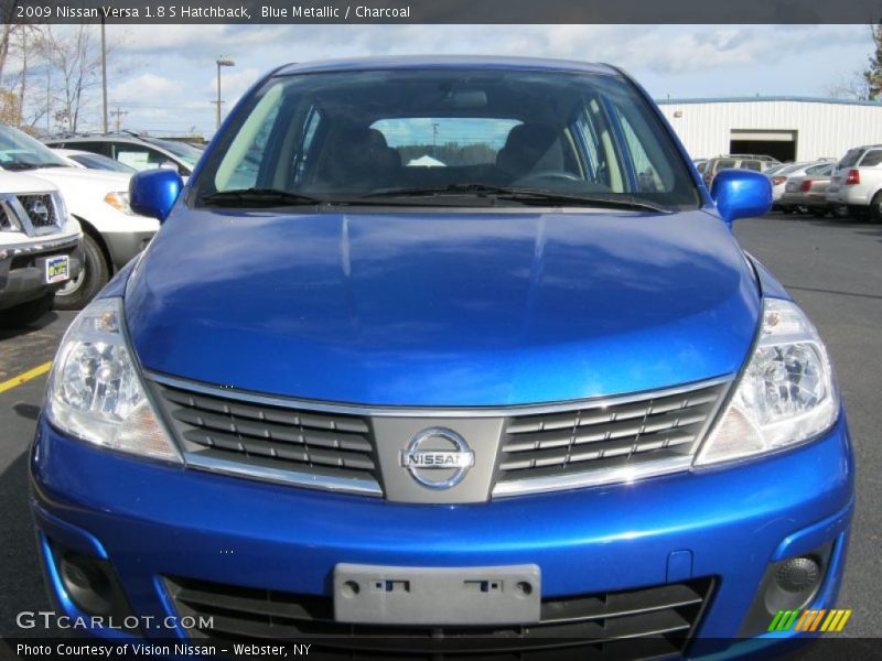 Blue Metallic / Charcoal 2009 Nissan Versa 1.8 S Hatchback