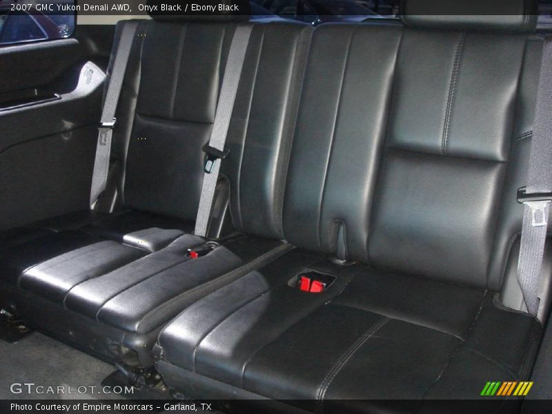 Onyx Black / Ebony Black 2007 GMC Yukon Denali AWD