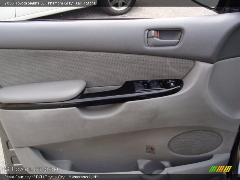Phantom Gray Pearl / Stone 2005 Toyota Sienna LE