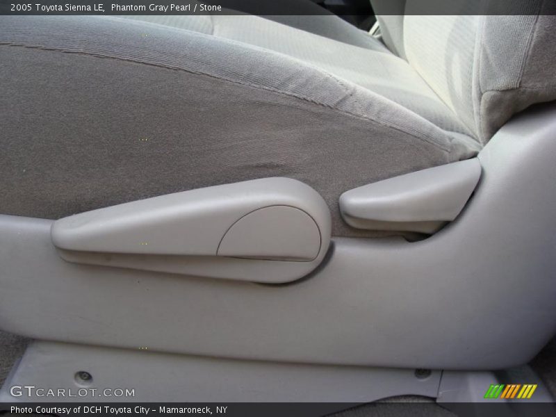Phantom Gray Pearl / Stone 2005 Toyota Sienna LE