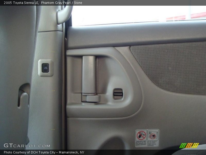 Phantom Gray Pearl / Stone 2005 Toyota Sienna LE