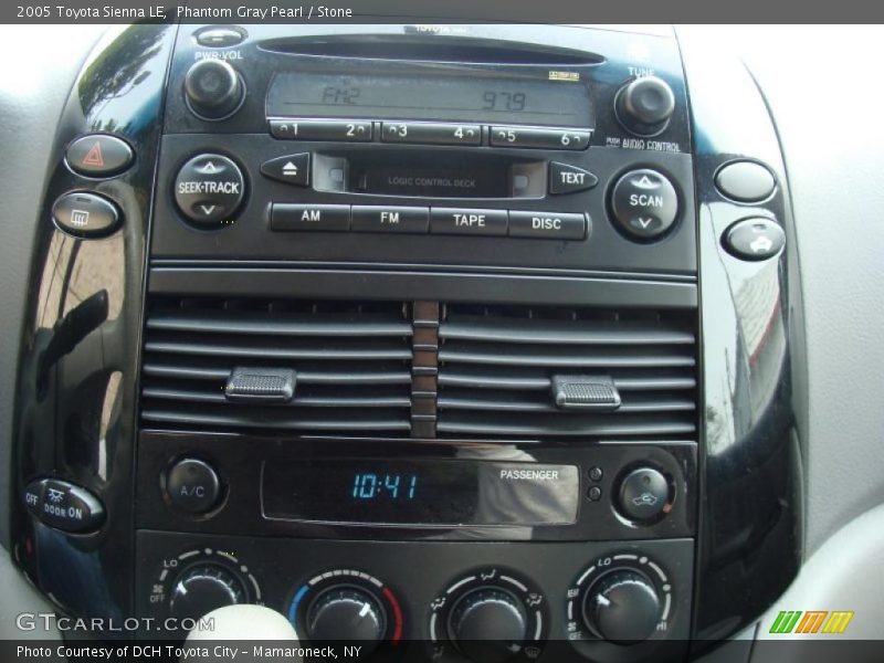 Phantom Gray Pearl / Stone 2005 Toyota Sienna LE