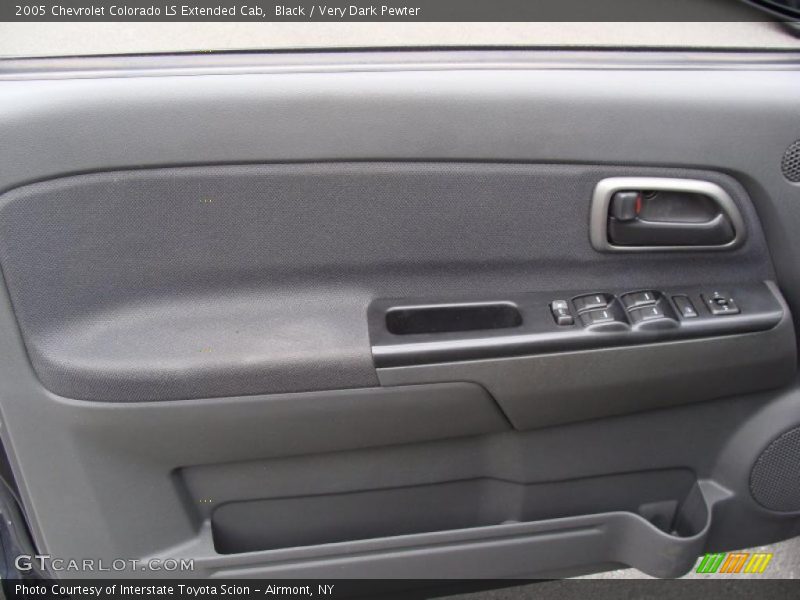  2005 Colorado LS Extended Cab Very Dark Pewter Interior