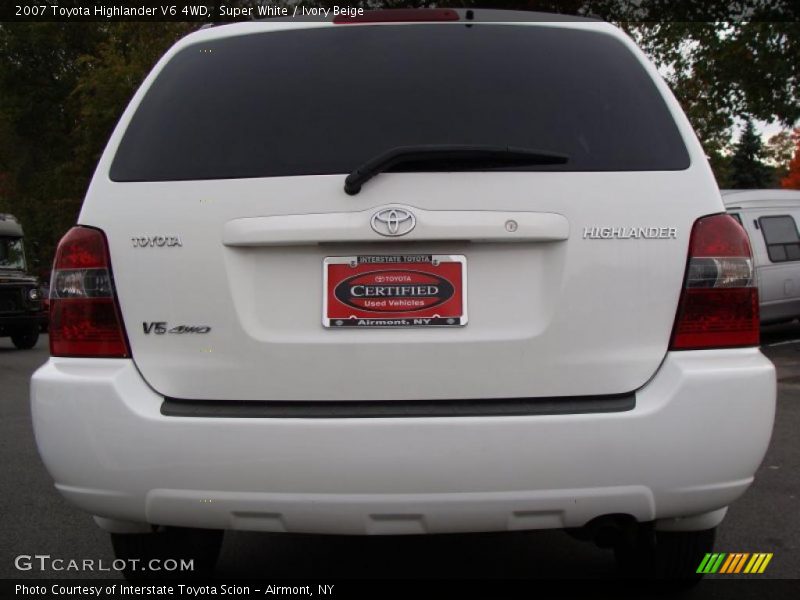 Super White / Ivory Beige 2007 Toyota Highlander V6 4WD