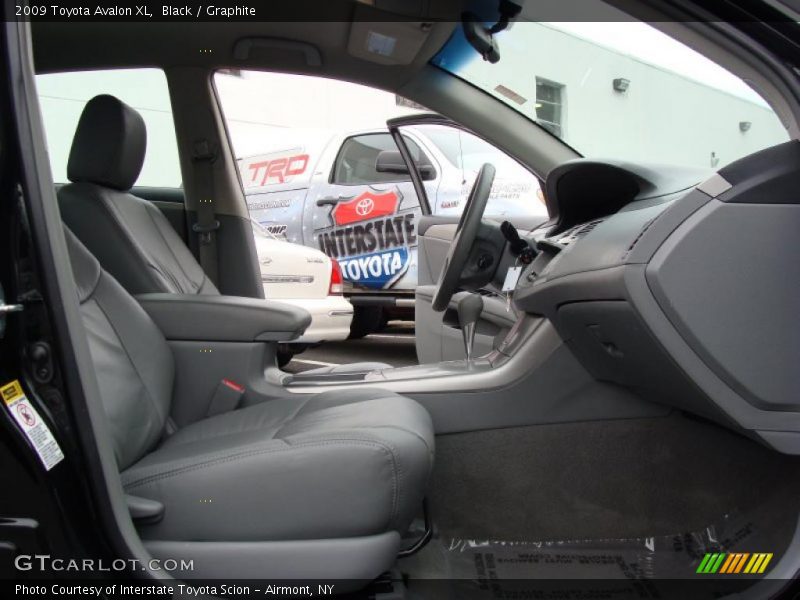 Black / Graphite 2009 Toyota Avalon XL