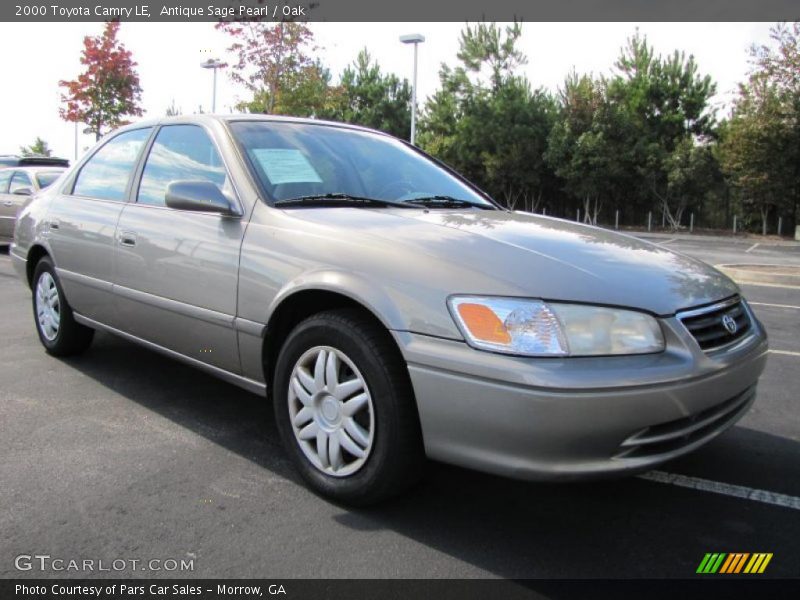 Antique Sage Pearl / Oak 2000 Toyota Camry LE