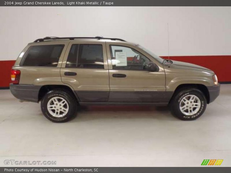 Light Khaki Metallic / Taupe 2004 Jeep Grand Cherokee Laredo