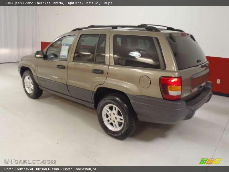 Light Khaki Metallic / Taupe 2004 Jeep Grand Cherokee Laredo
