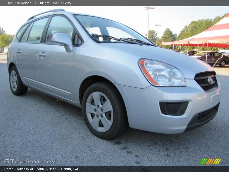 Bright Silver / Gray 2009 Kia Rondo LX