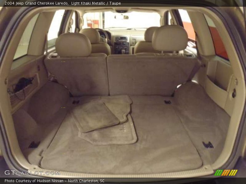  2004 Grand Cherokee Laredo Trunk