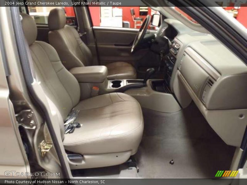  2004 Grand Cherokee Laredo Taupe Interior