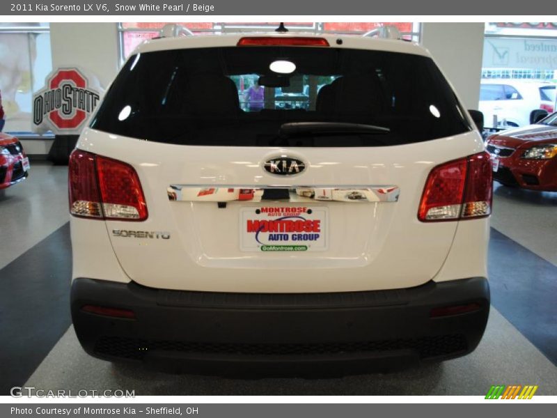 Snow White Pearl / Beige 2011 Kia Sorento LX V6