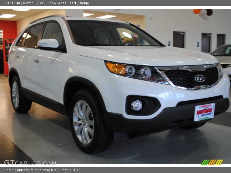 Snow White Pearl / Beige 2011 Kia Sorento LX V6
