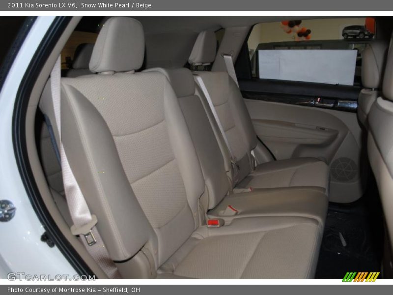  2011 Sorento LX V6 Beige Interior
