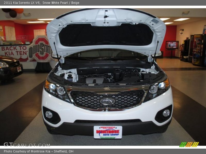 Snow White Pearl / Beige 2011 Kia Sorento LX V6