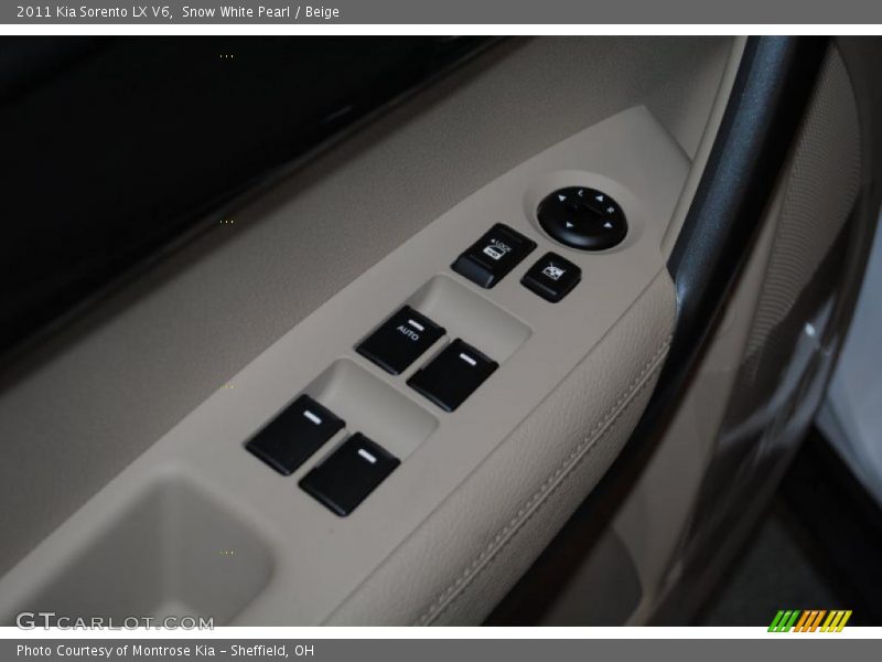Snow White Pearl / Beige 2011 Kia Sorento LX V6