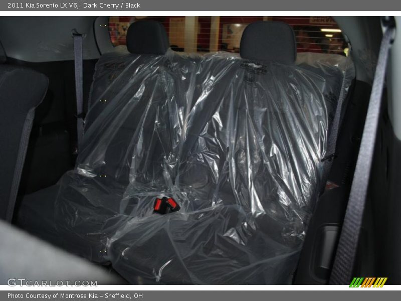 Dark Cherry / Black 2011 Kia Sorento LX V6
