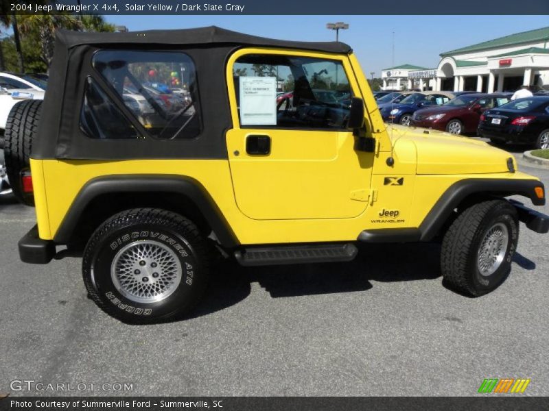 Solar Yellow / Dark Slate Gray 2004 Jeep Wrangler X 4x4