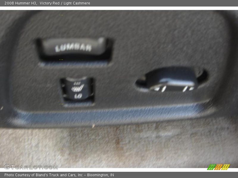 Victory Red / Light Cashmere 2008 Hummer H3