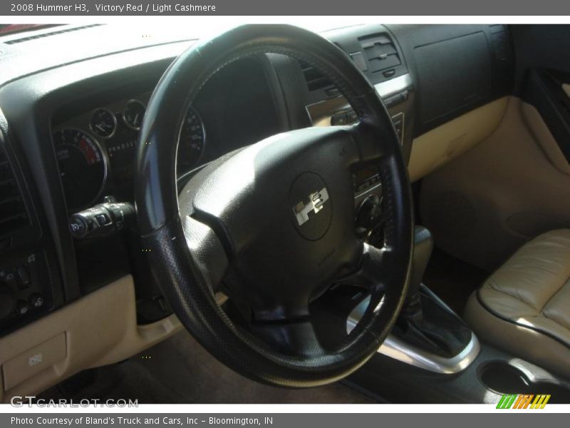 Victory Red / Light Cashmere 2008 Hummer H3