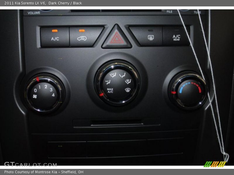 Controls of 2011 Sorento LX V6