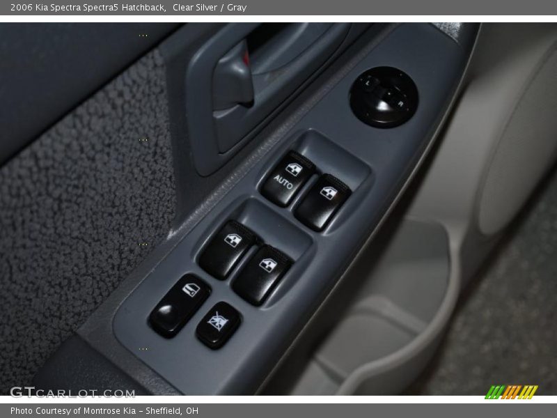 Clear Silver / Gray 2006 Kia Spectra Spectra5 Hatchback