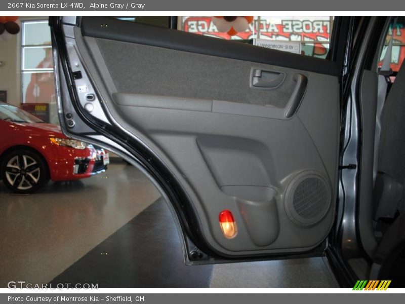 Alpine Gray / Gray 2007 Kia Sorento LX 4WD