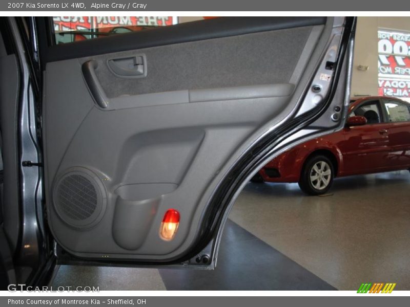 Alpine Gray / Gray 2007 Kia Sorento LX 4WD