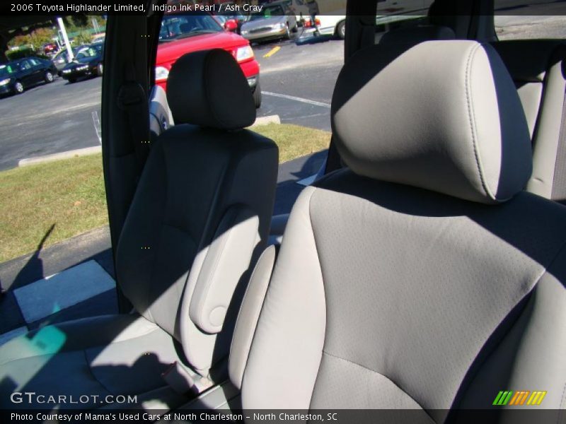 Indigo Ink Pearl / Ash Gray 2006 Toyota Highlander Limited