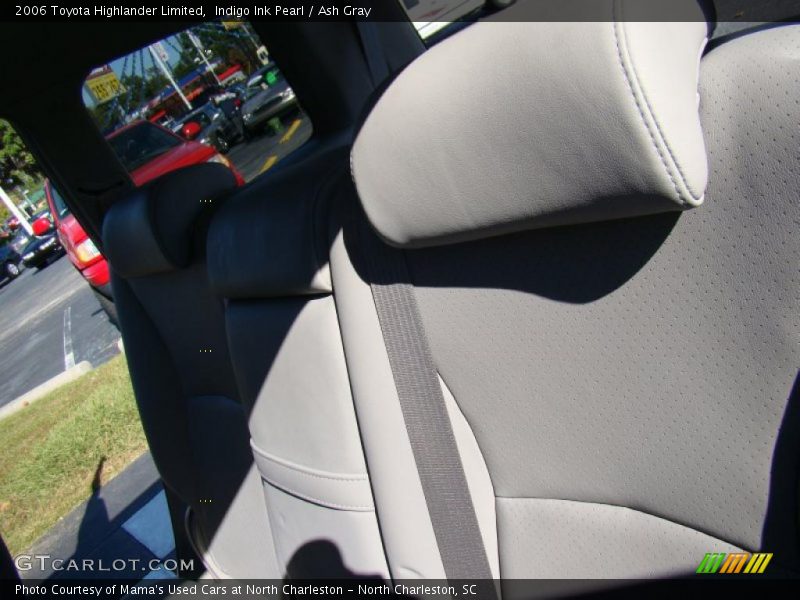 Indigo Ink Pearl / Ash Gray 2006 Toyota Highlander Limited