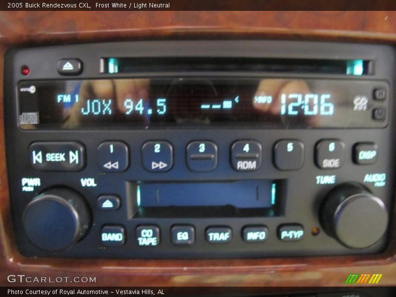 Frost White / Light Neutral 2005 Buick Rendezvous CXL