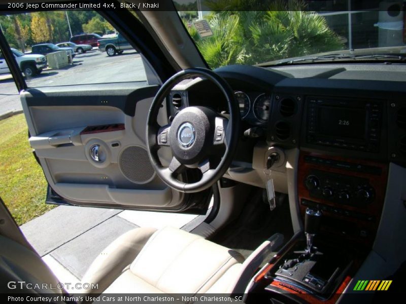 Black / Khaki 2006 Jeep Commander Limited 4x4