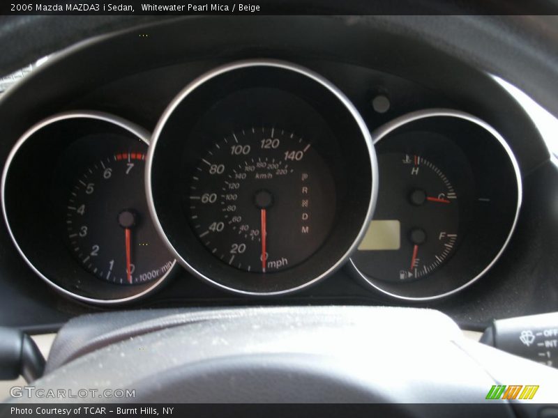 2006 MAZDA3 i Sedan i Sedan Gauges