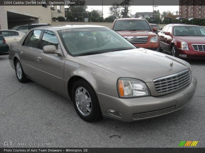 Cashmere / Shale 2004 Cadillac DeVille Sedan