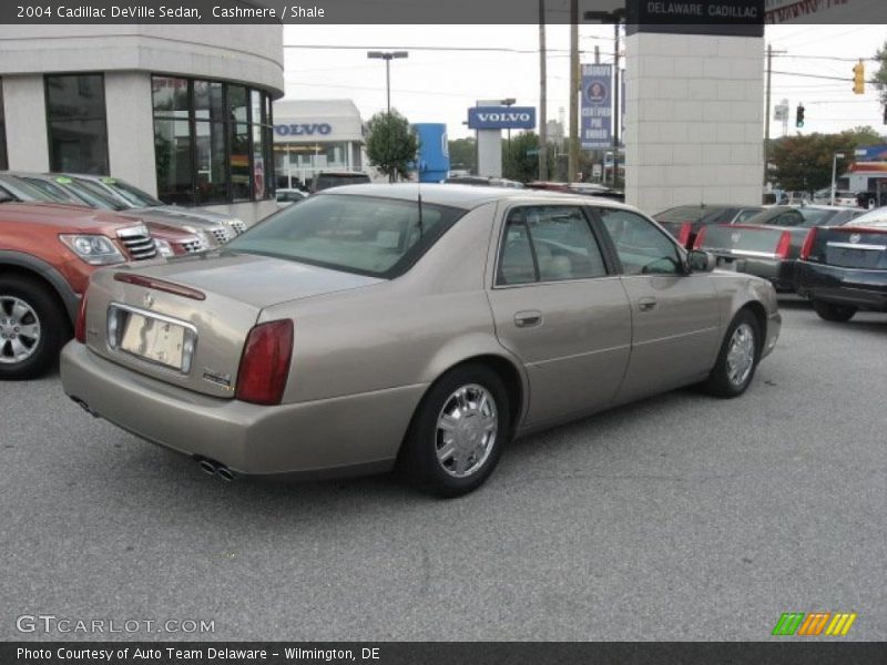 Cashmere / Shale 2004 Cadillac DeVille Sedan