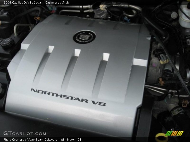 Cashmere / Shale 2004 Cadillac DeVille Sedan